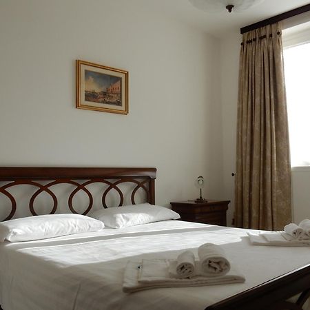 Golfo Gabella Lake Resort Maccagno 외부 사진